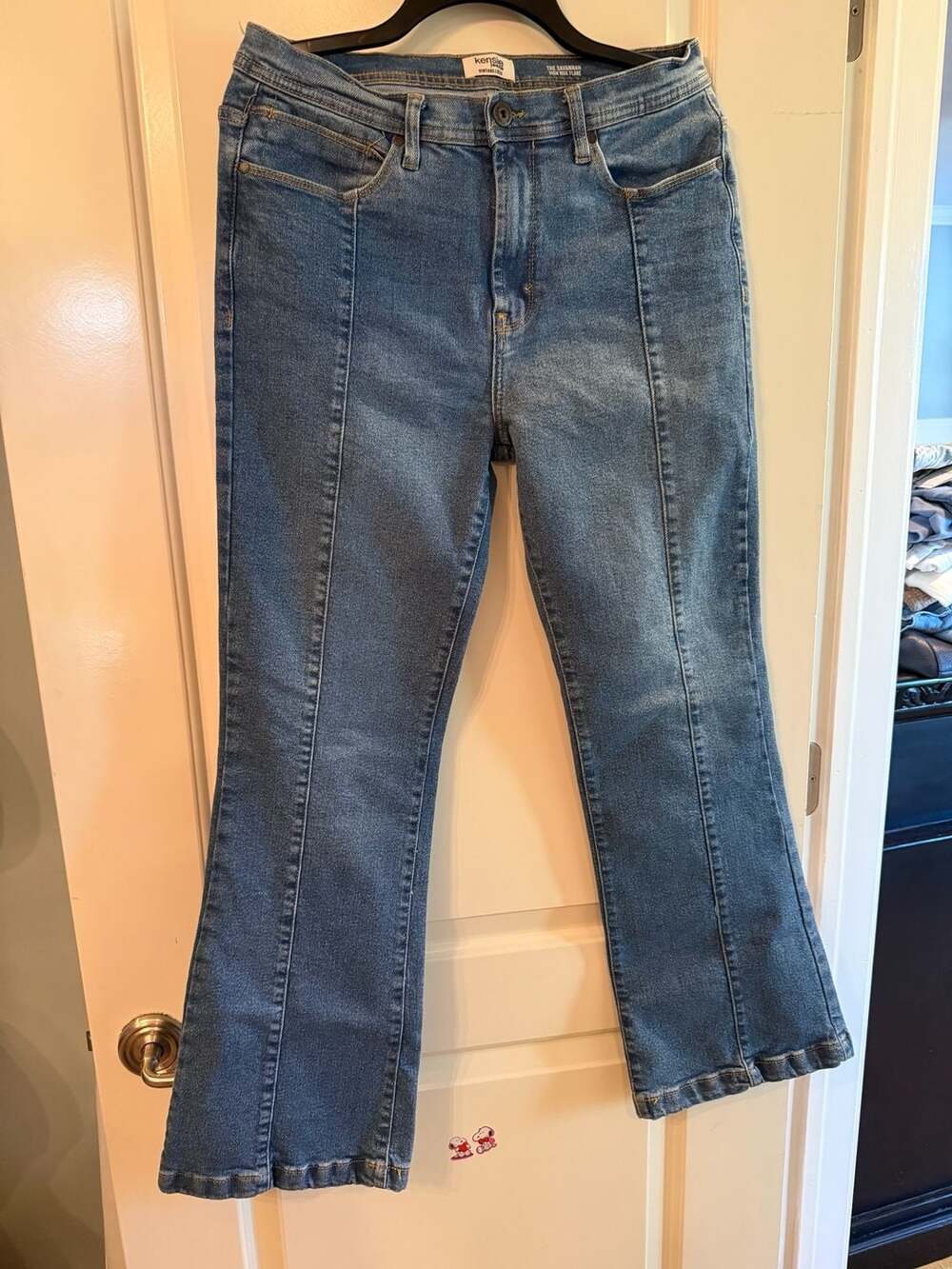 Kensie The Savannah High Rise Flare Size 10/30 Blue Jeans